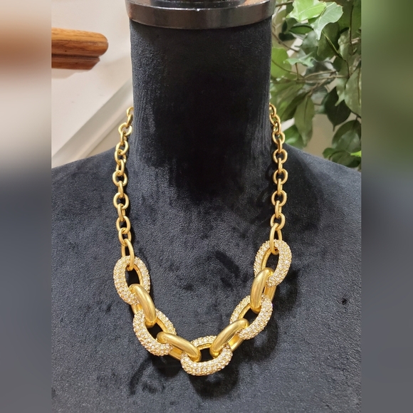 Traci Lynn Gold Link Necklace - Picture 1 of 1